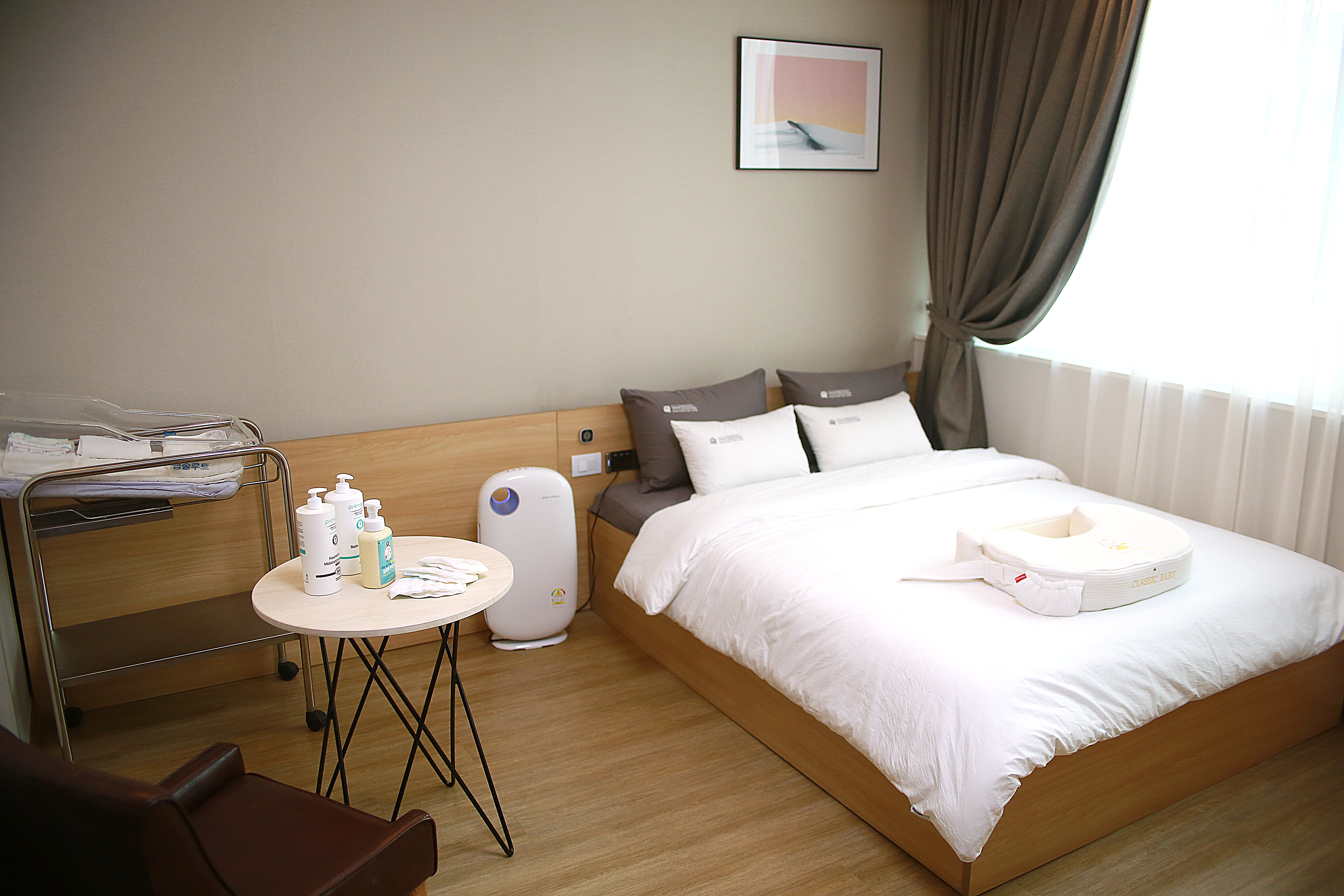 청율산후조리원 객실